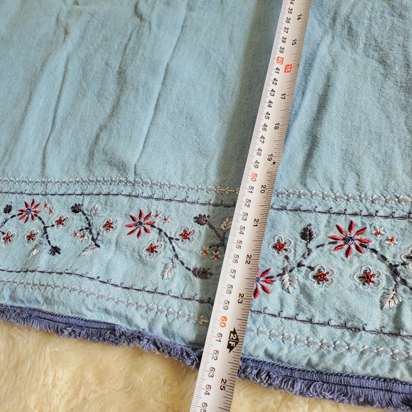 Alfred Dunner Vintage Jean Button Up TShirt size 10 Embroidery - Picture 3 of 3